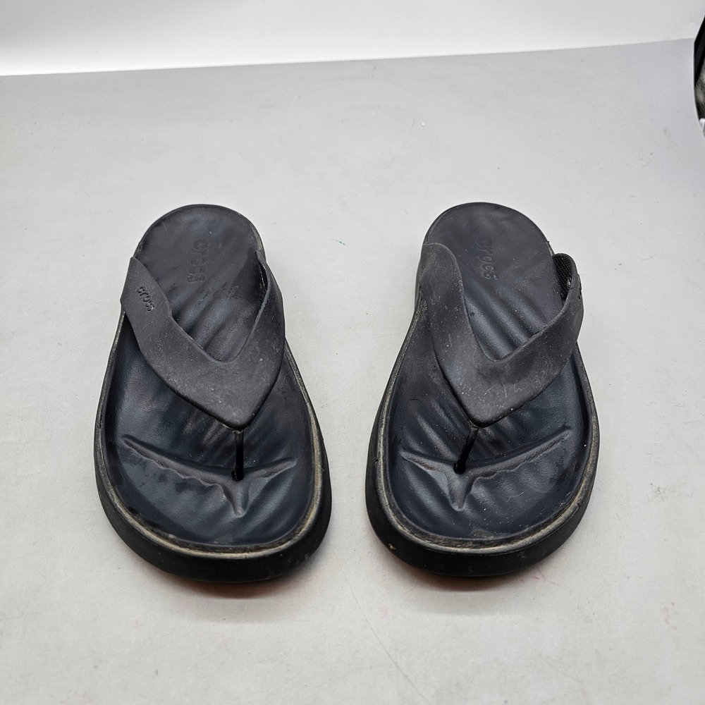 Crocs Black Thong Sandals Womens Size 8 Comfort Flip Flops Casual Beach Shoes